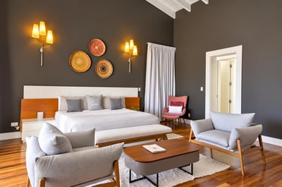 Hacienda A39 - Lakefront Villa with Golf View