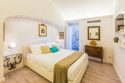 Luxury Villa Photo #15