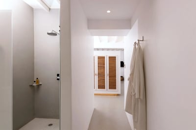 Luxury Villa Photo #40