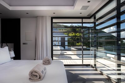 Luxury Villa Photo #29