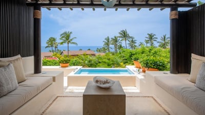 Luxury Villa Photo #16