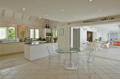 Luxury Villa Photo #24