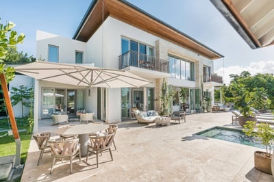 Luxury Villa Photo #10