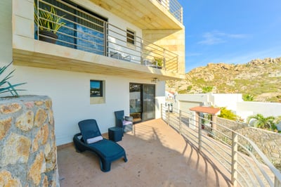 Luxury Villa Photo #8