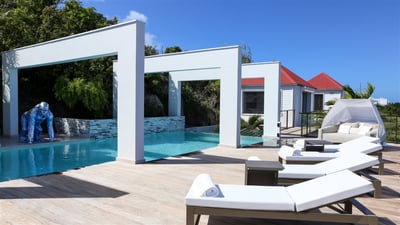 Pool & Terrace