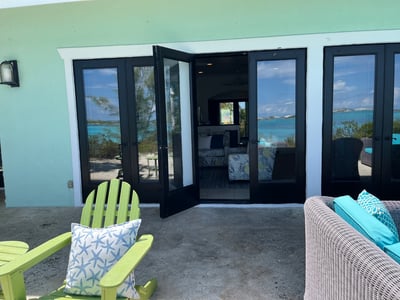 Luxury Villa Photo #6