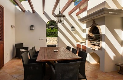 Luxury Villa Photo #8