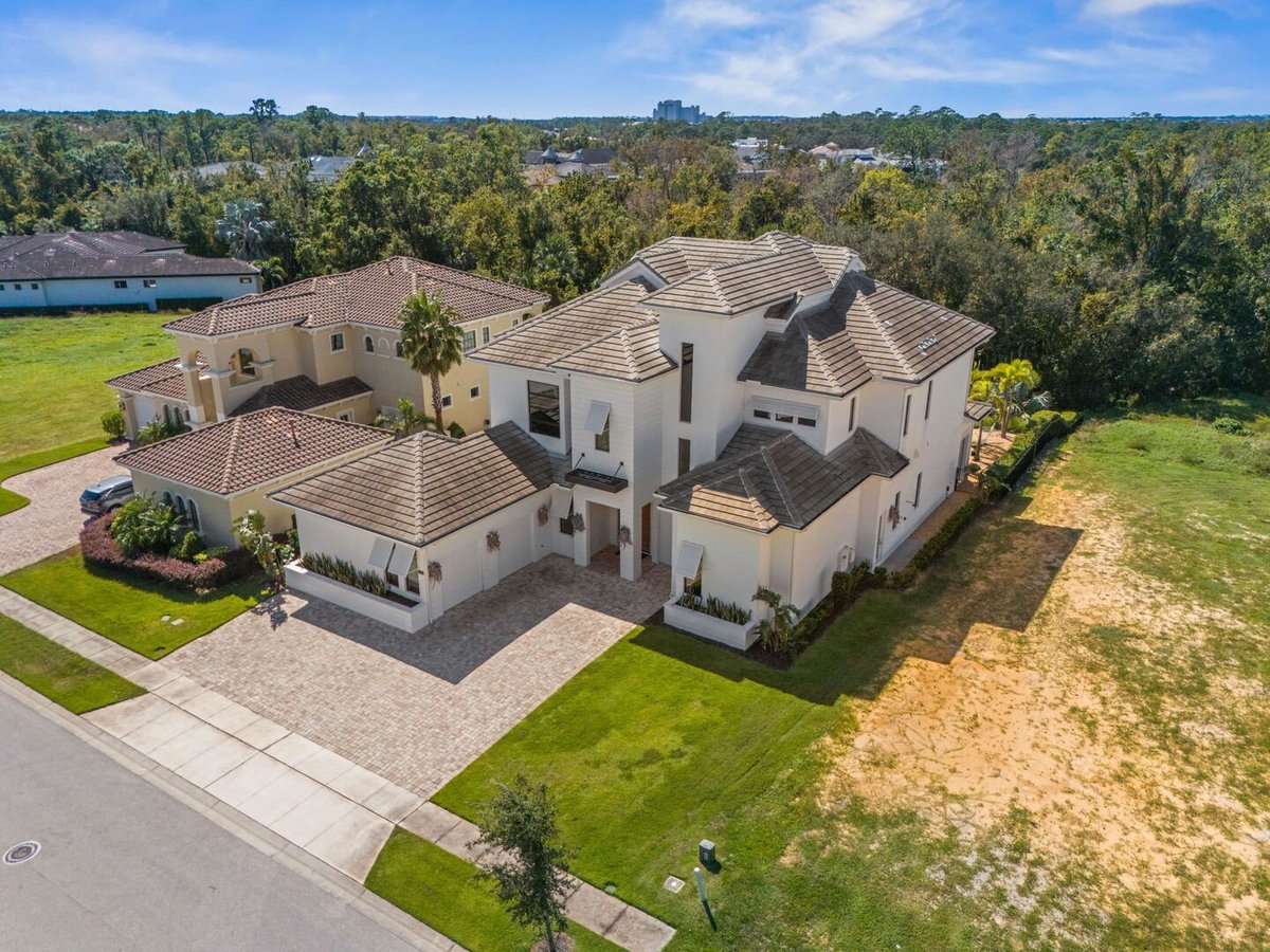 Majestic Mirage Estate