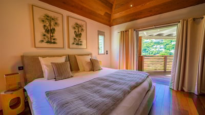 Luxury Villa Photo #34