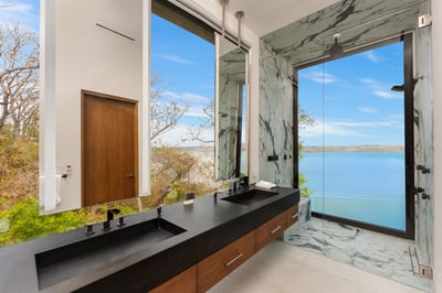 Luxury Villa Photo #22