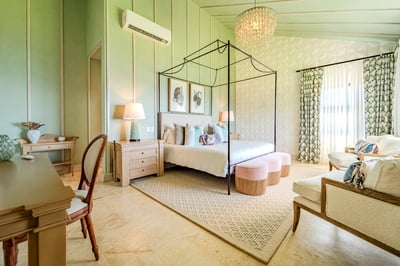 Luxury Villa Photo #29