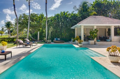 Luxury Villa Photo #17