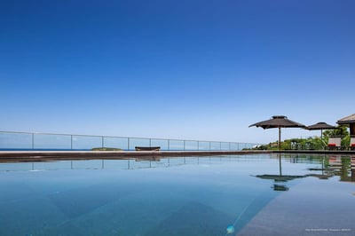 Luxury Villa Photo #4