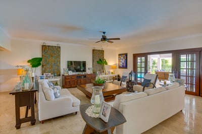 Luxury Villa Photo #19