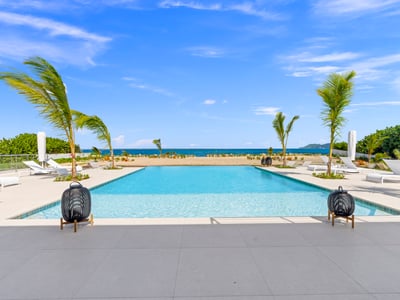 Luxury Villa Photo #4