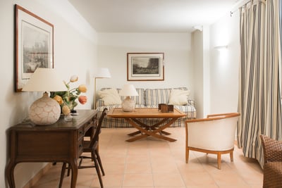 Luxury Villa Photo #17