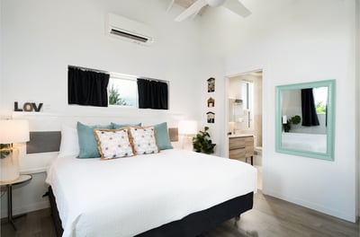 Luxury Villa Photo #15