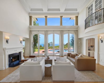 Luxury Villa Photo #14