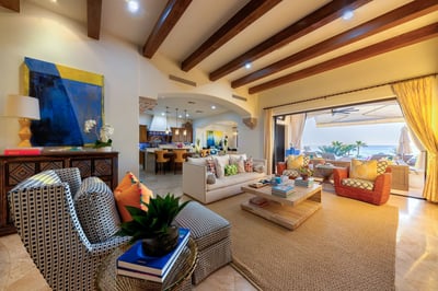 Luxury Villa Photo #9
