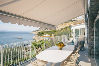 Luxury Villa Photo #12