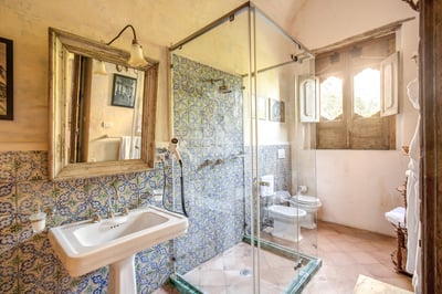 Luxury Villa Photo #25