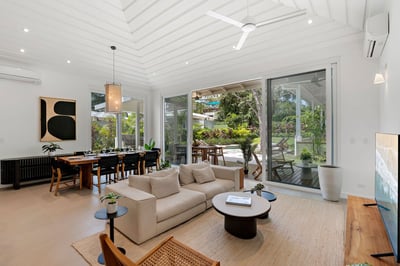 Luxury Villa Photo #11