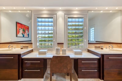 Luxury Villa Photo #38