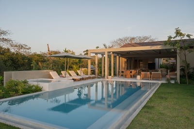 Luxury Villa Photo #10