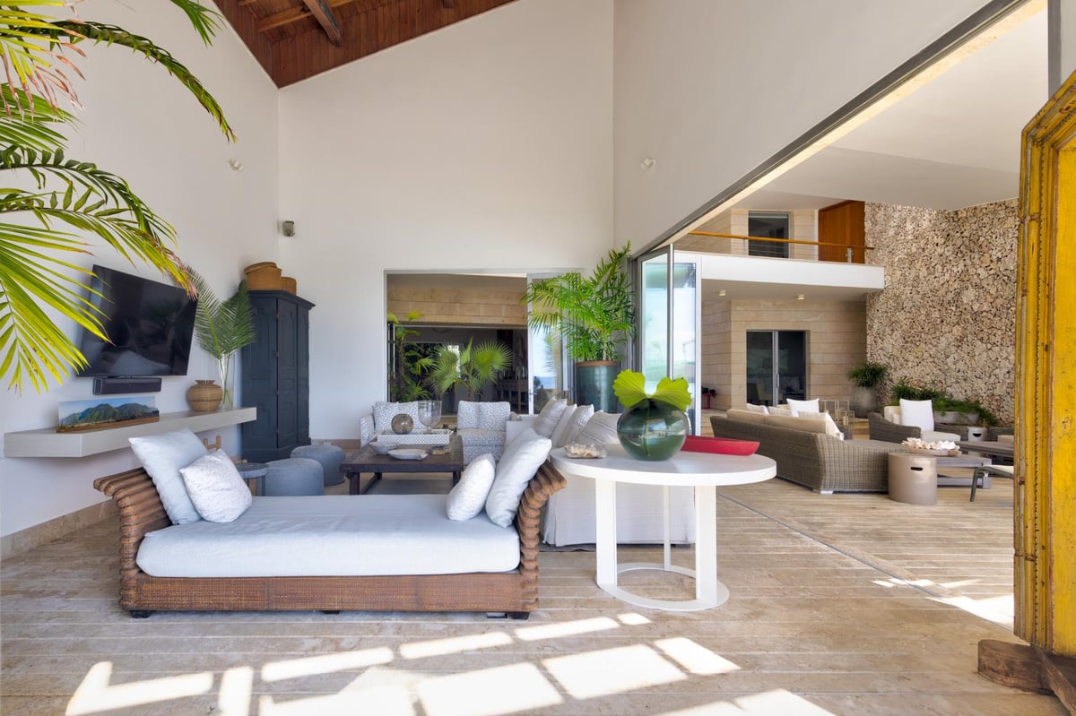 Las Iguanas 47 | Oceania