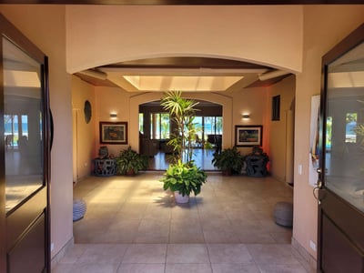 Luxury Villa Photo #14