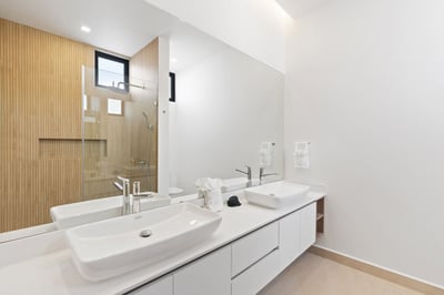 Luxury Villa Photo #29