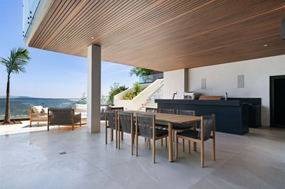 Luxury Villa Photo #8