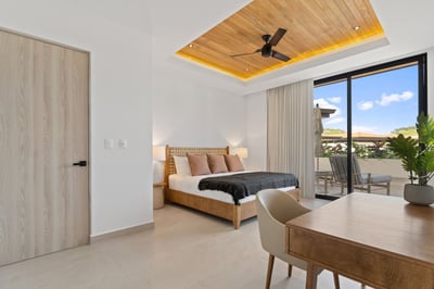 Luxury Villa Photo #26