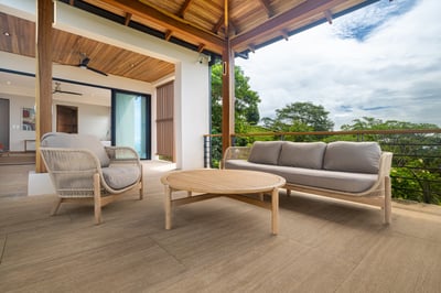 Luxury Villa Photo #25