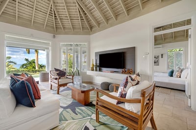 Luxury Villa Photo #7