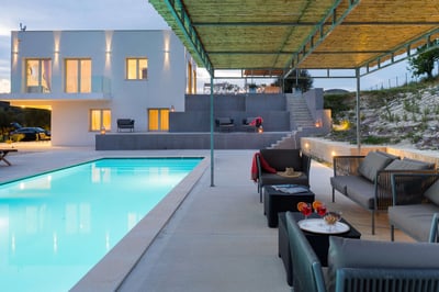 Luxury Villa Photo #14