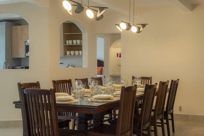 Luxury Villa Photo #18