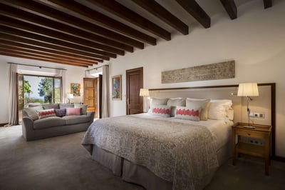 Luxury Villa Photo #19