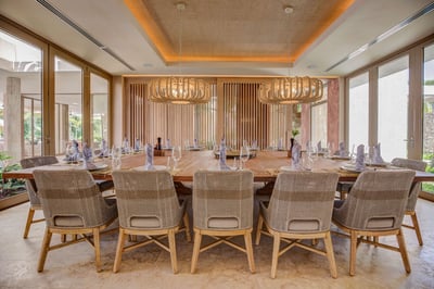 Luxury Villa Photo #18