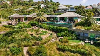 Luxury Villa Photo #4