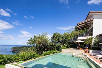 Luxury Villa Photo #5