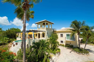 Luxury Villa Photo #2