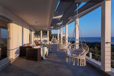 Luxury Villa Photo #11