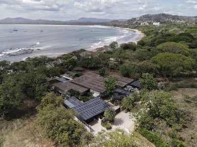 Luxury Villa Photo #2