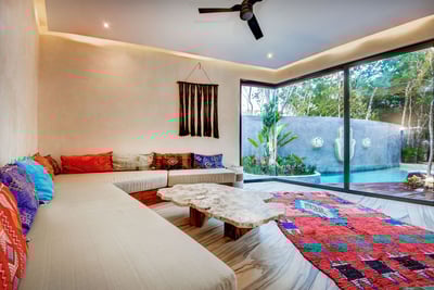 Luxury Villa Photo #12