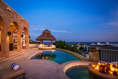 Luxury Villa Photo #8