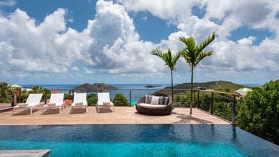 Luxury Villa Photo #3