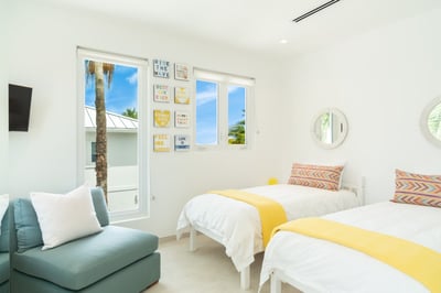 Luxury Villa Photo #22