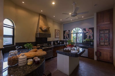Luxury Villa Photo #18