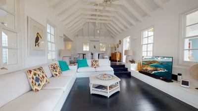 Luxury Villa Photo #23